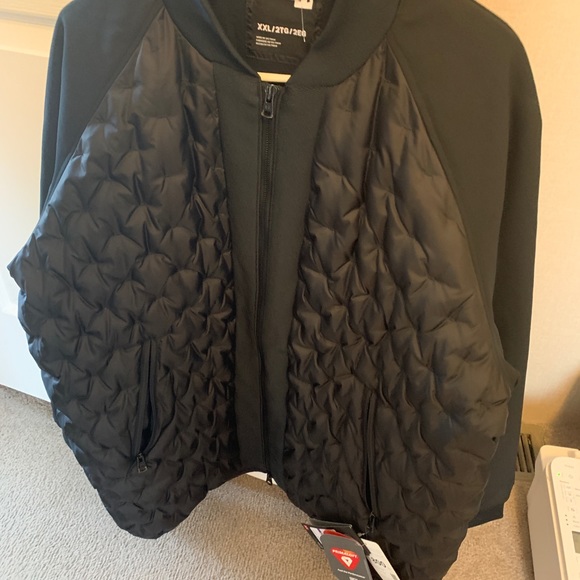 Men’s under armor coat - Picture 7 of 8